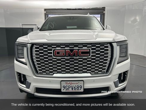 Used 2023 GMC Yukon Denali image 9