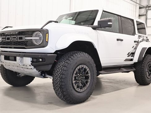 New 2025 Ford Bronco Raptor image 4