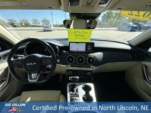 Used 2022 Kia Stinger GT1 image 18