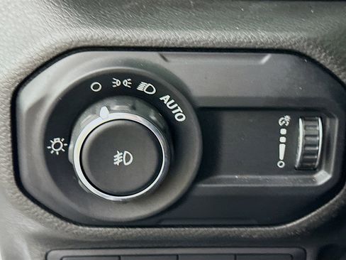 Used 2023 Jeep Wrangler Sahara w/ Cold Weather Group image 16