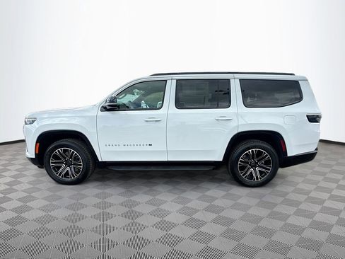 New 2026 Jeep Grand Wagoneer 2WD image 8