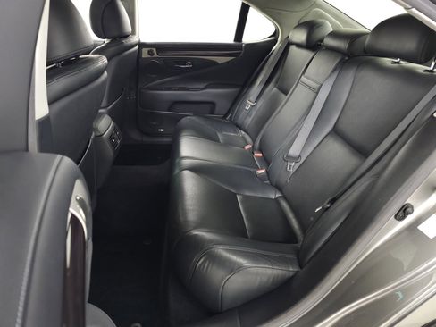 Used 2017 Lexus LS 460 AWD image 32