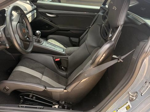 Used 2023 Porsche 718 Cayman GT4 RWD image 3
