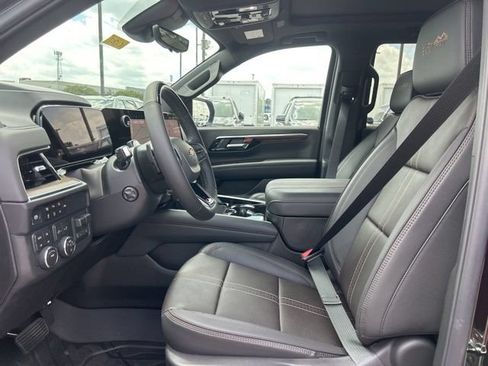 New 2026 Chevrolet Tahoe High Country w/ Sun And Tow Package AWD/4WD image 15