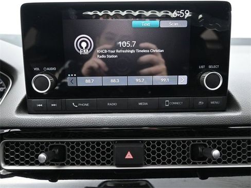 Certified 2023 Honda Civic EX-L image 4