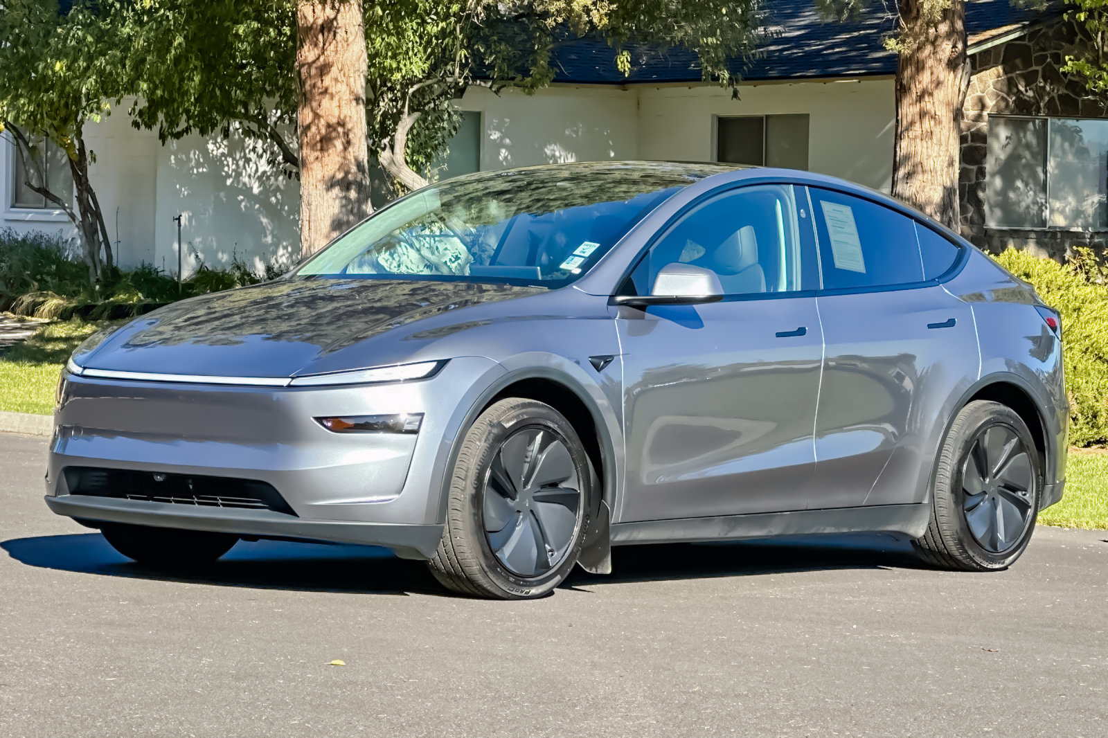 Used 2026 Tesla Model Y Long Range AWD/4WD image 9