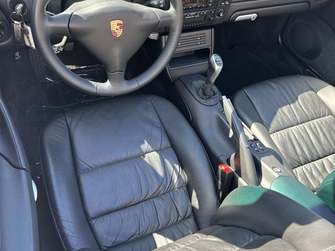 Used 2002 Porsche 911 Cabriolet image 22