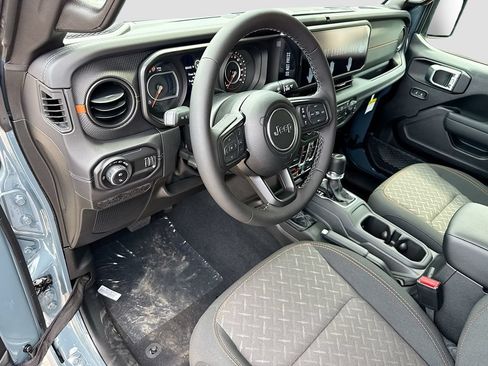 New 2026 Jeep Gladiator Mojave AWD/4WD image 9