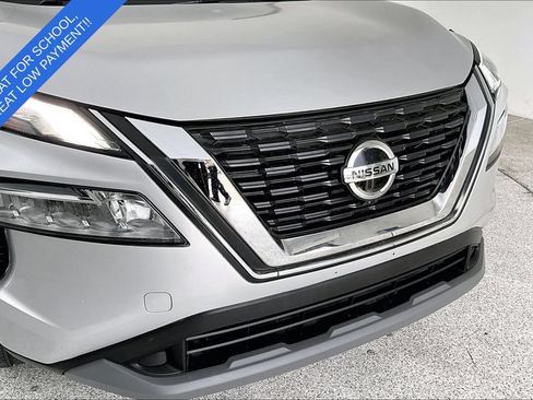 Used 2021 Nissan Rogue SV FWD image 35