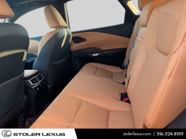 Used 2023 Lexus RX 350 Premium w/ Accessory Package AWD/4WD image 15