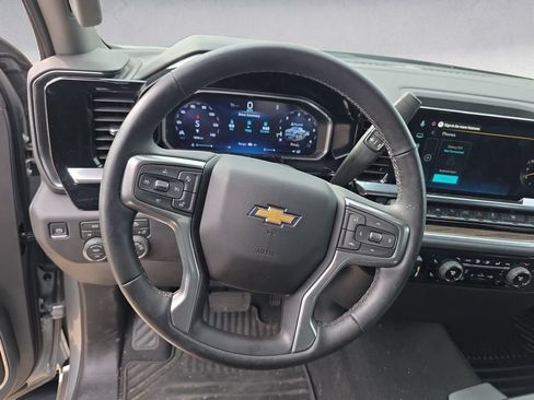 Used 2026 Chevrolet Silverado 1500 LT AWD/4WD image 12