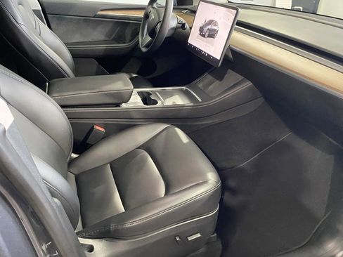 Used 2023 Tesla Model Y Long Range image 6