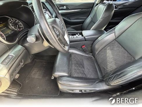 Used 2017 Nissan Maxima SR w/ Midnight Edition image 19