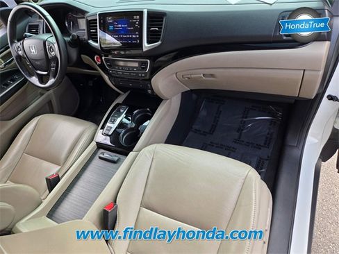 Used 2017 Honda Pilot Touring image 23