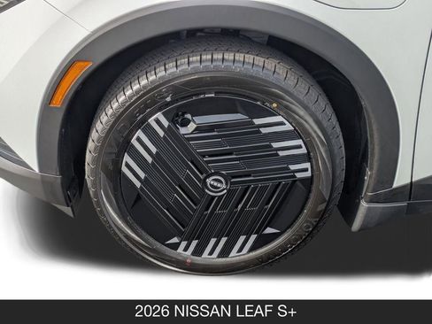New 2026 Nissan Leaf FWD image 11