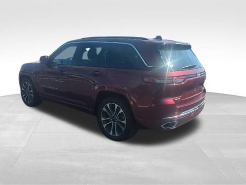 Used 2025 Jeep Grand Cherokee Overland w/ Adv Protech Group III AWD/4WD image 9