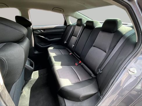 Used 2019 Honda Accord LX image 19