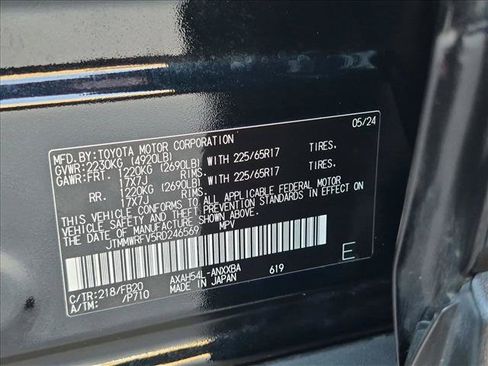 Used 2024 Toyota RAV4 LE AWD/4WD image 24