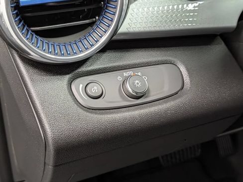 New 2026 Chevrolet Trax LT w/ Driver Confidence Package FWD image 16