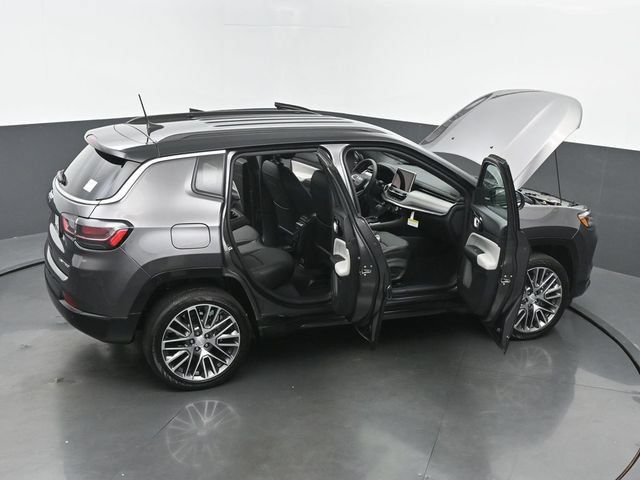 Used 2024 Jeep Compass Limited w/ Elite Group AWD/4WD image 61