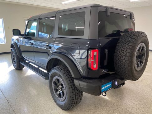 Used 2021 Ford Bronco Badlands image 8