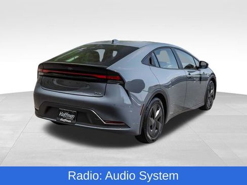 Used 2025 Toyota Prius LE FWD image 4