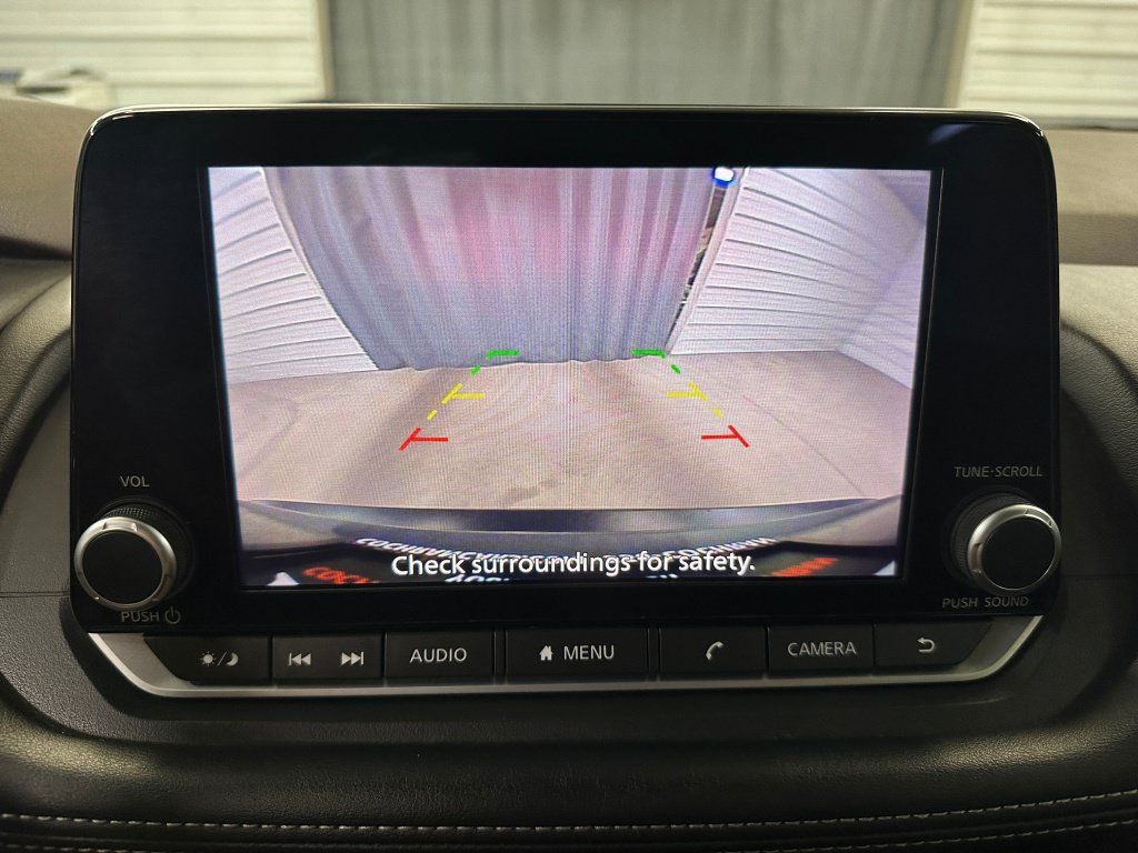 Used 2023 Nissan Rogue S FWD image 13