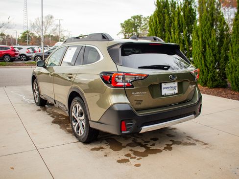 Used 2022 Subaru Outback Limited image 8