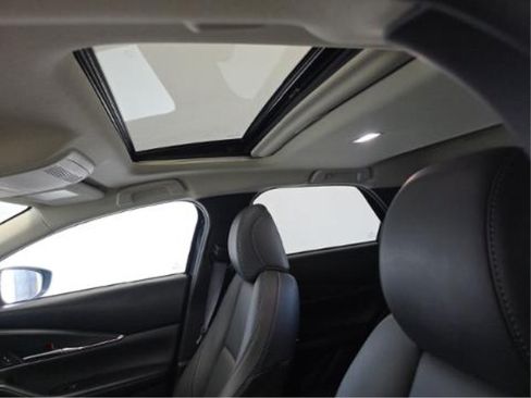 Used 2024 MAZDA CX-30 AWD 2.5 S w/ Preferred Package image 5