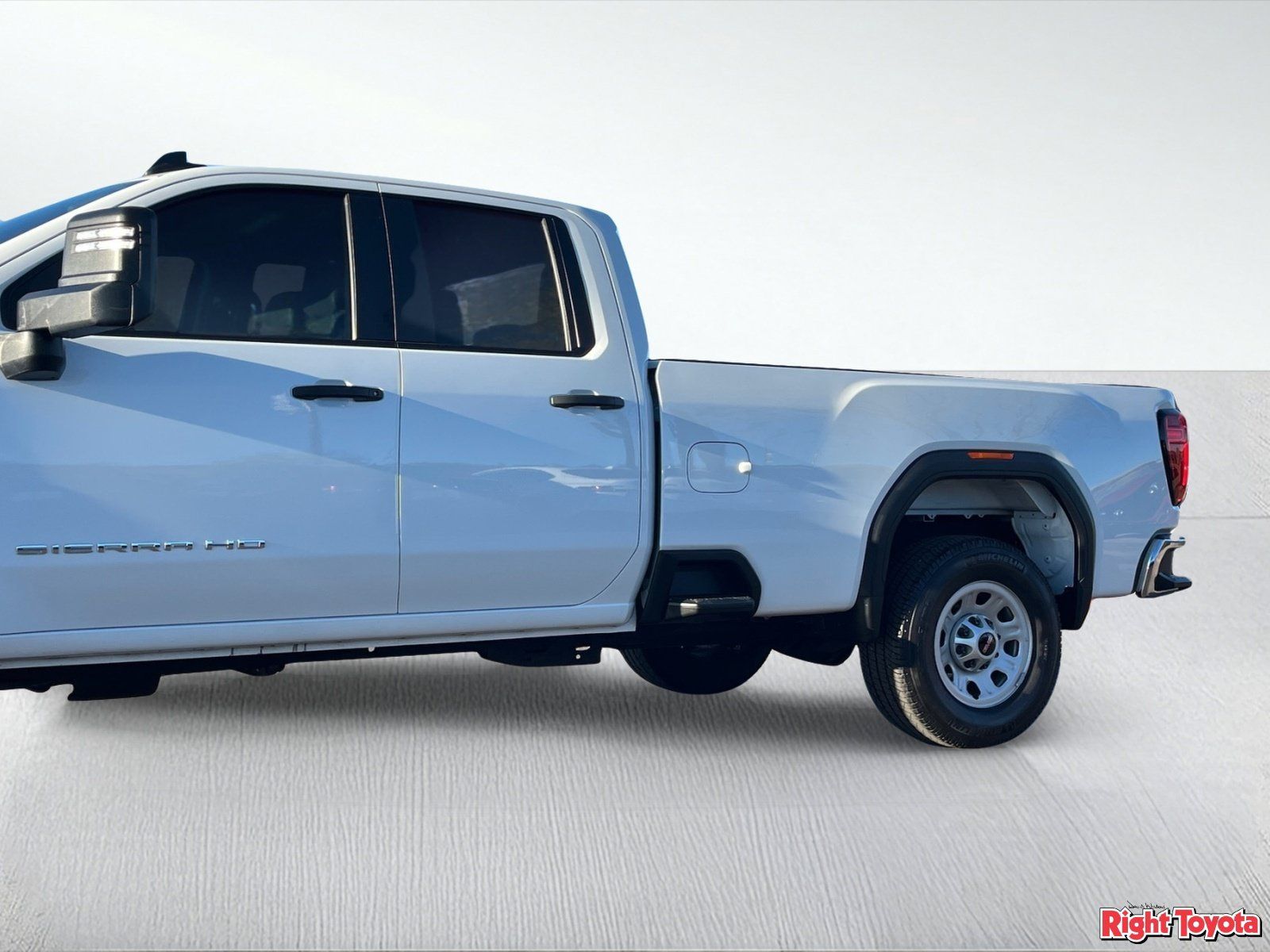 Used 2025 GMC Sierra 2500 Pro w/ 1SA Pro Safety Plus Package RWD image 9