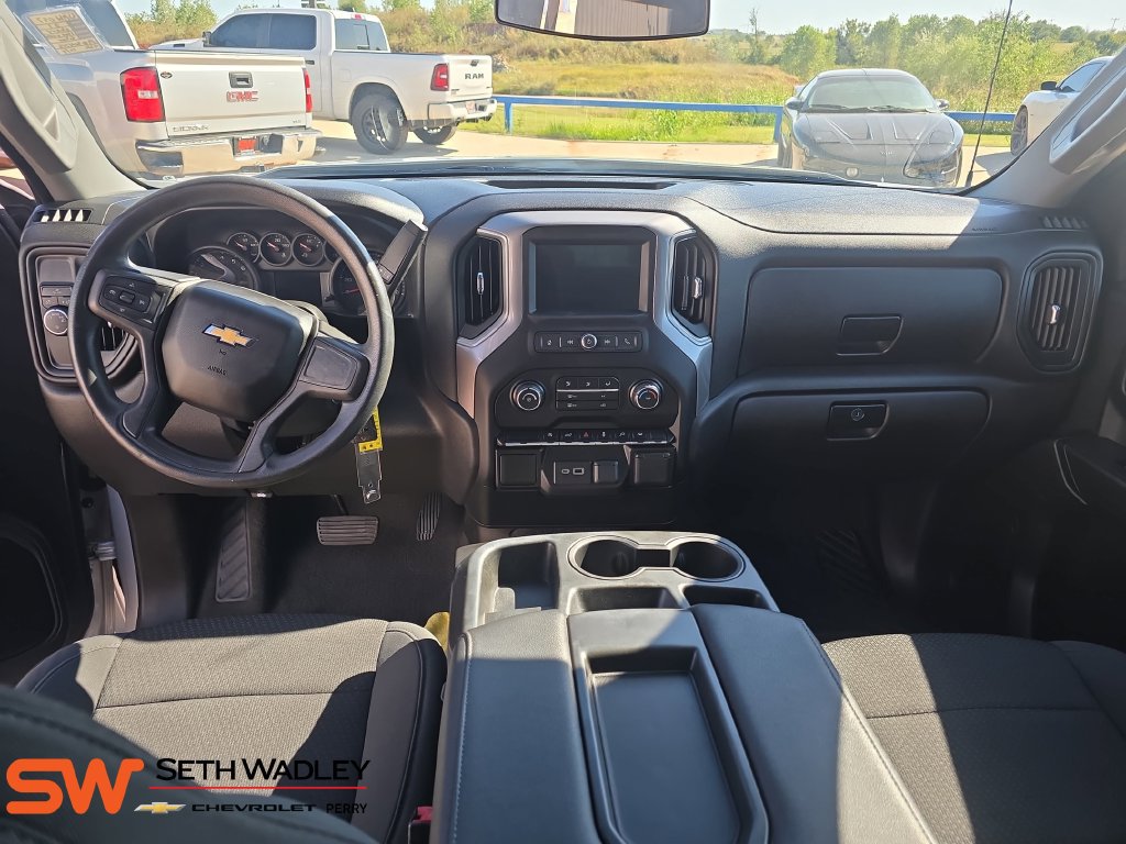 Used 2021 Chevrolet Silverado 1500 Custom RWD image 9