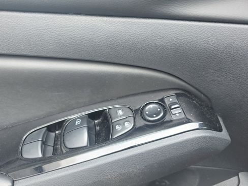 Used 2023 Nissan Altima 2.5 SV image 16