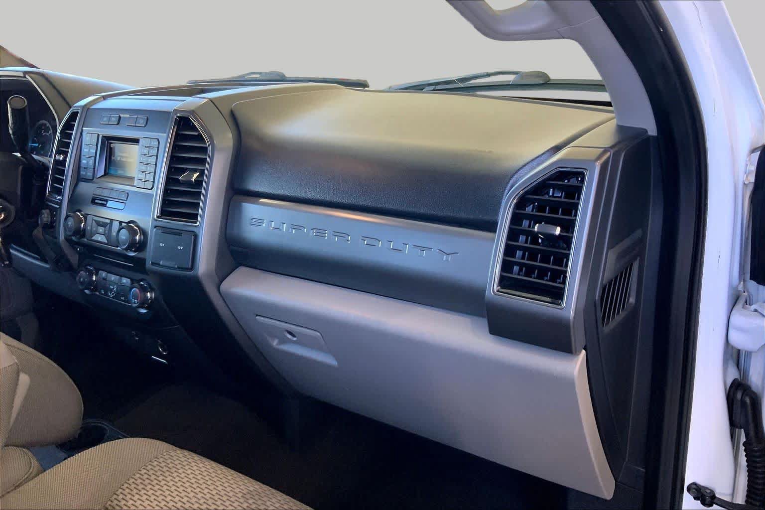 Used 2018 Ford F250 XLT AWD/4WD image 18