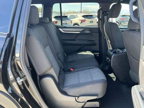 Used 2025 GMC Acadia Elevation image 27