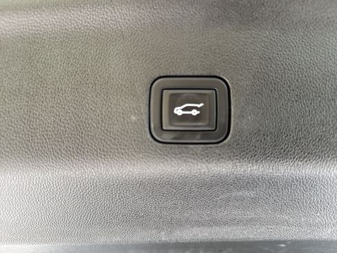 Used 2024 Chevrolet Tahoe RST w/ Luxury Package AWD/4WD image 38