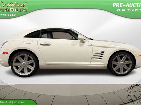 Used 2004 Chrysler Crossfire Coupe RWD image 4