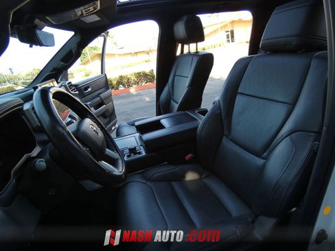 Used 2024 Toyota Tundra Platinum AWD/4WD image 57