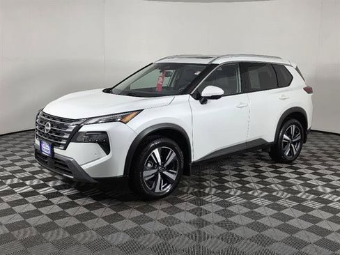 Used 2024 Nissan Rogue SL w/ SL Premium Package AWD/4WD image 9