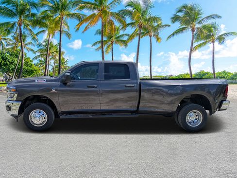 New 2026 RAM 3500 Tradesman AWD/4WD image 6