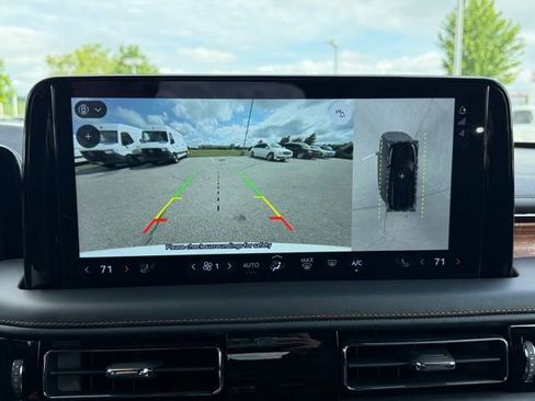 Used 2025 Lincoln Aviator Black Label w/ Jet Appearance Package AWD/4WD image 14