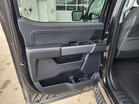 Used 2023 Ford F150 XLT w/ Equipment Group 302A High image 10