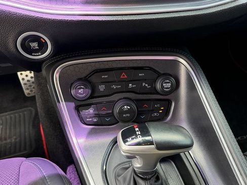 Used 2015 Dodge Challenger R/T Scat Pack w/ Leather Interior Group RWD image 16