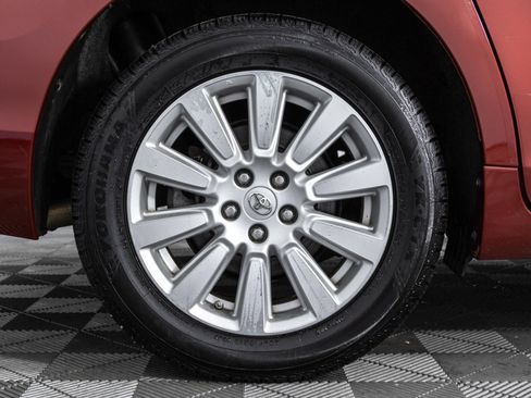 Used 2017 Toyota Sienna LE AWD/4WD image 42