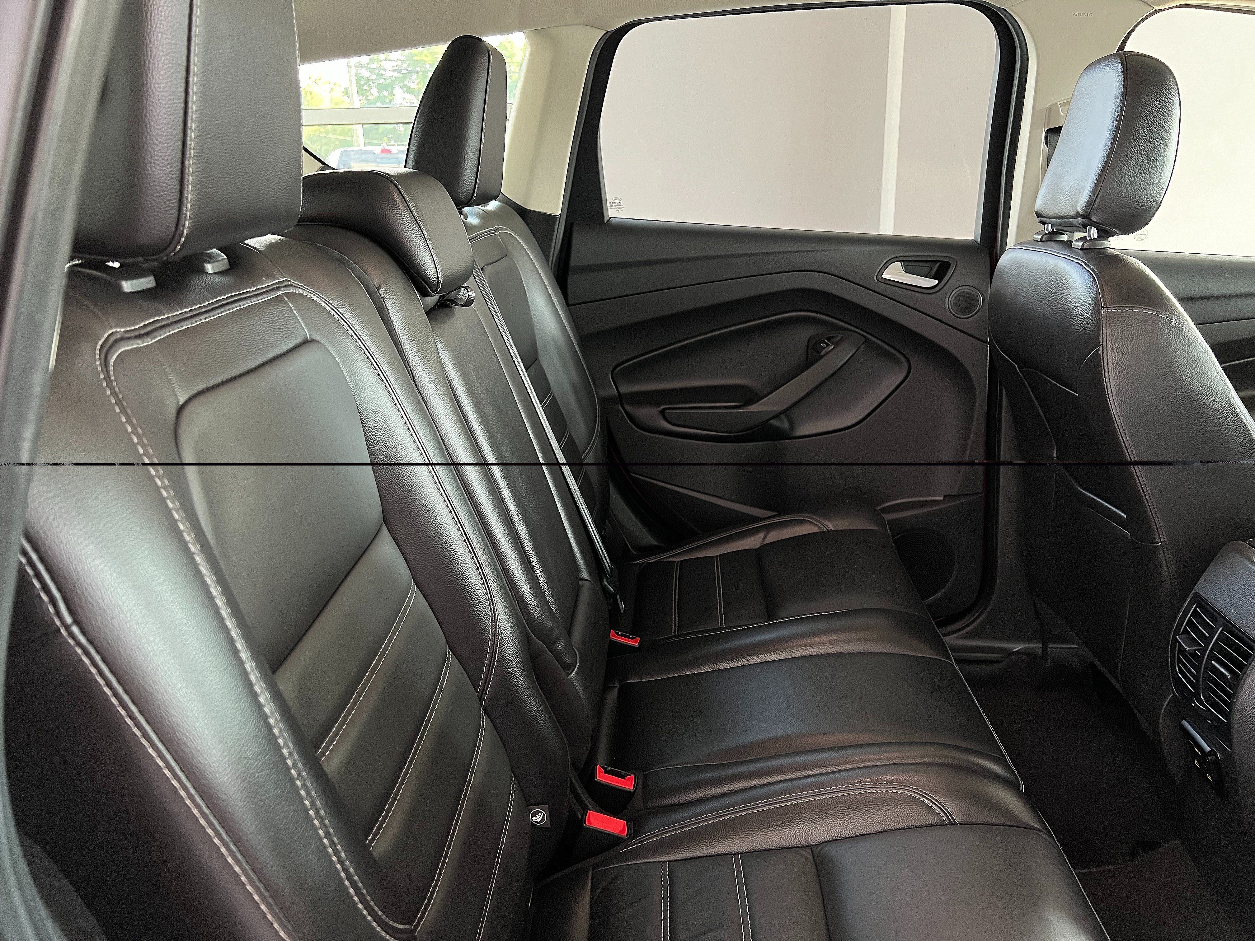 Used 2018 Ford Escape Titanium AWD/4WD image 22