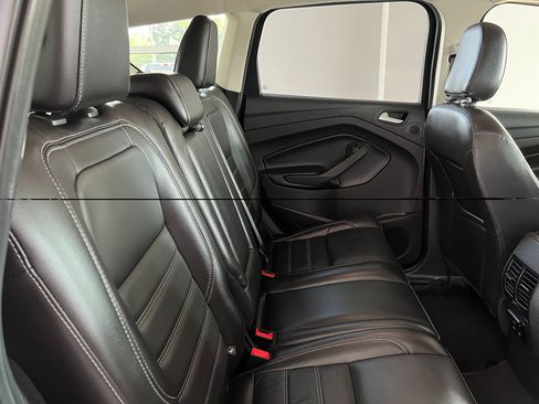 Used 2018 Ford Escape Titanium AWD/4WD image 22