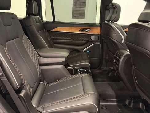 Used 2022 Jeep Grand Cherokee L Summit image 23