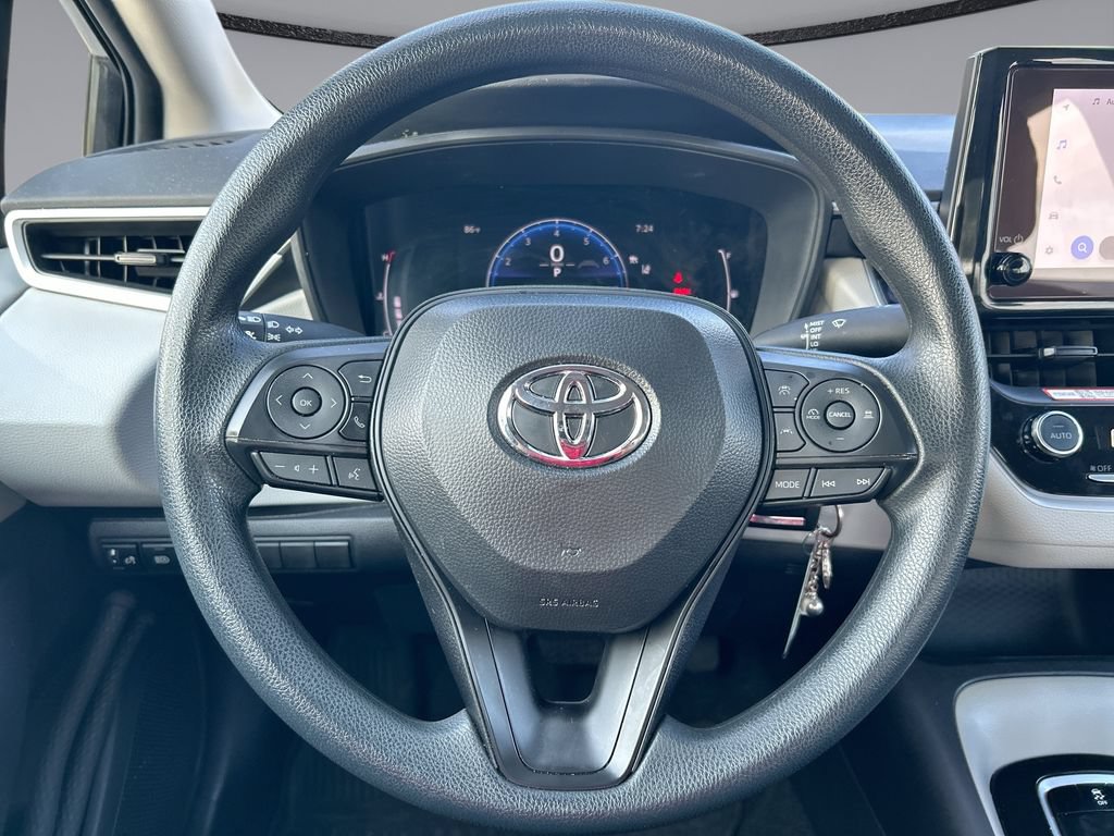 Used 2026 Toyota Corolla LE FWD image 14