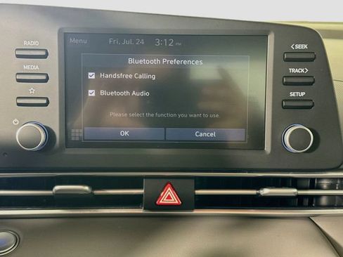 Certified 2025 Hyundai Elantra Sport FWD image 21