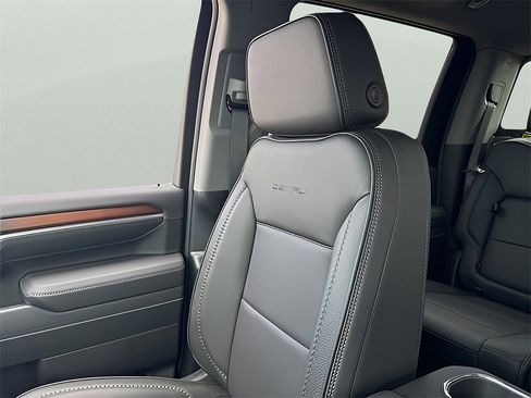 New 2025 GMC Sierra 2500 Denali w/ Denali Reserve Package image 20