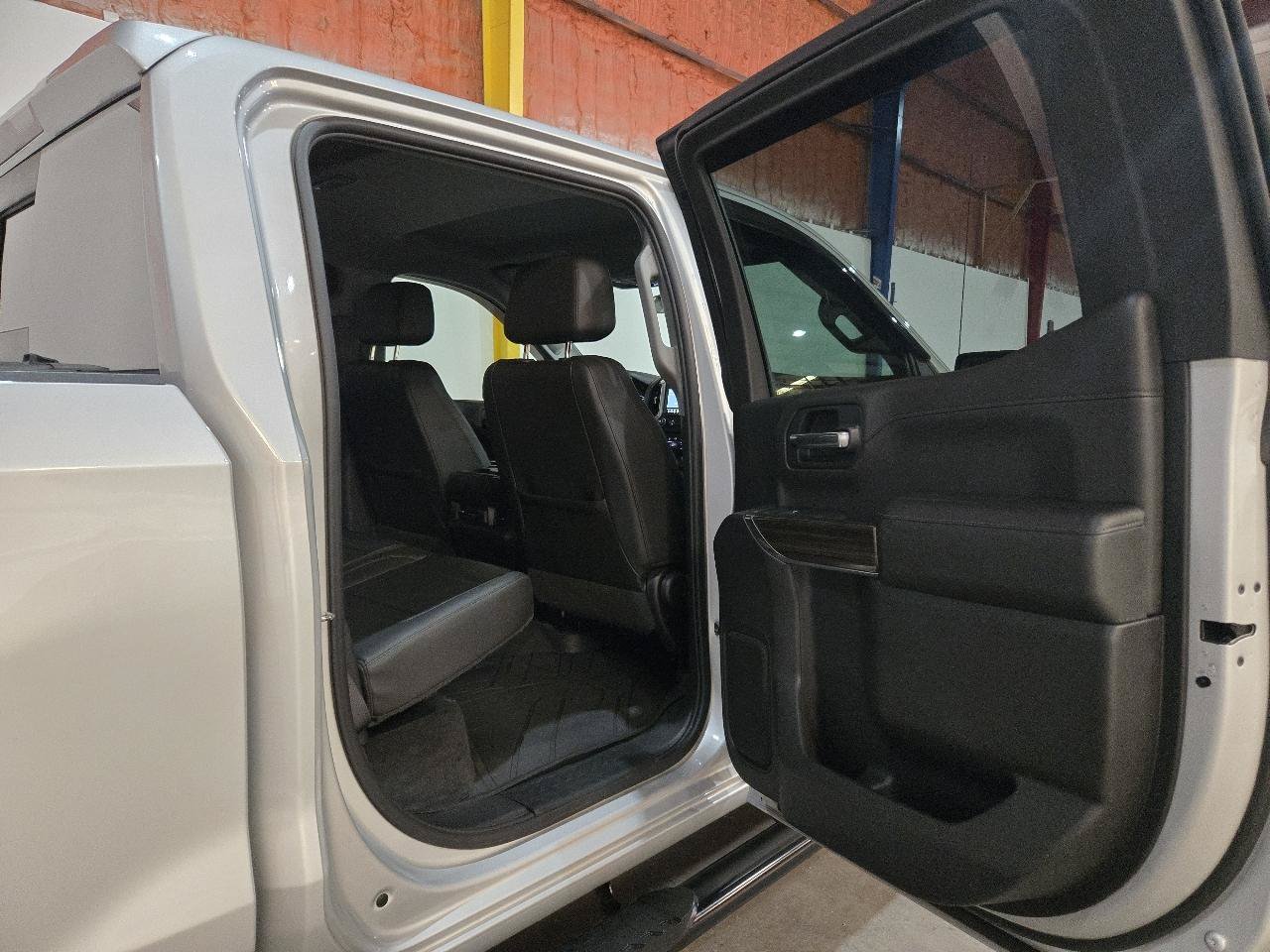 Used 2019 Chevrolet Silverado 1500 RST AWD/4WD image 19